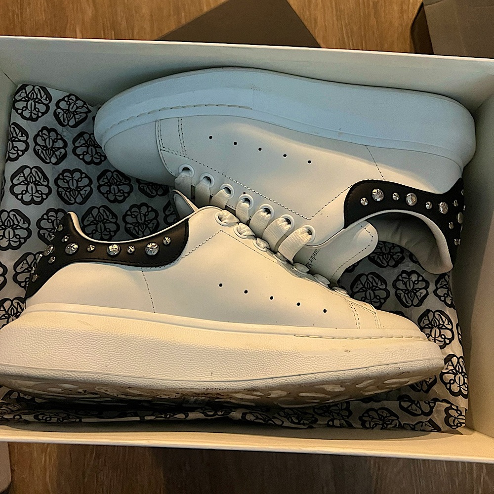 Alexander Mcqueen with silver studs sneakers